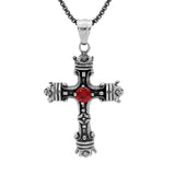 Collier acier pendentif croix patiné oxyde rouge serti