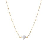 Collier argent doré chaine boules et trefle en verre facetté blanc