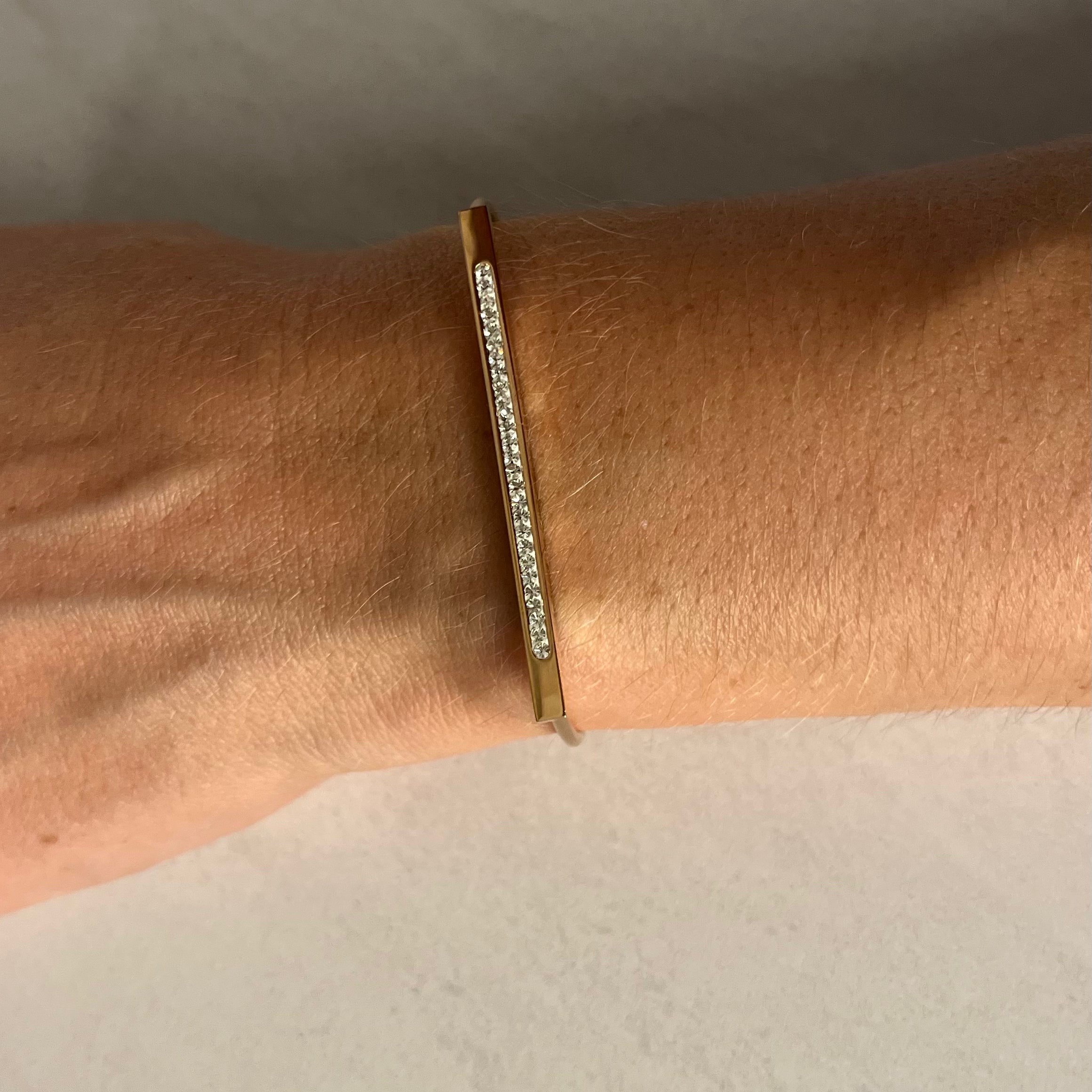 Bracelet acier jonc demi rond barette résine et strass blancs - Olyci Bijoux